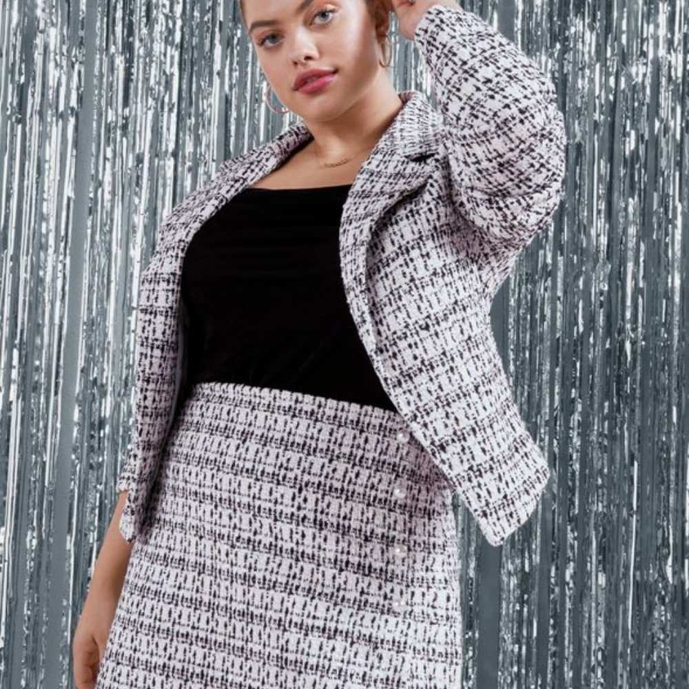 Sparkly Tweed Skirt with Pearl Buttons - XL